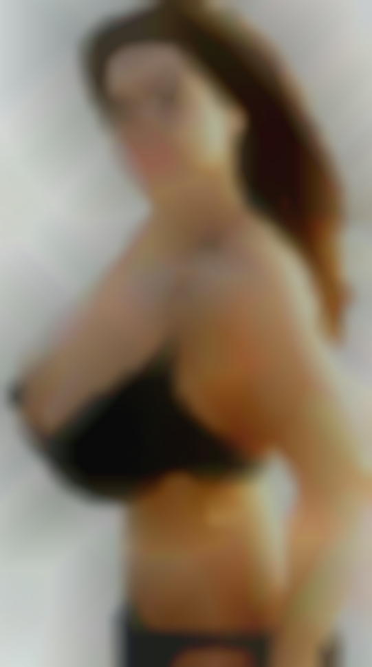 64 year old nude femle women hourglass phone pixs near Ft Myers.